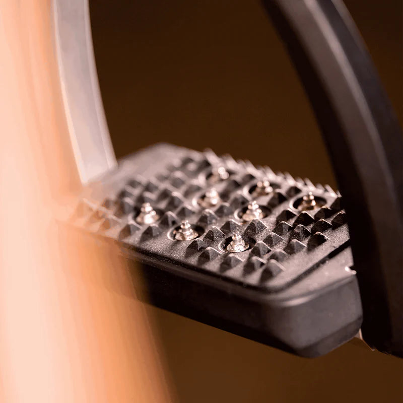 Sprenger AERO-Steigbügel mit Spikes 120 mm Trittweite / schwarz eloxiert